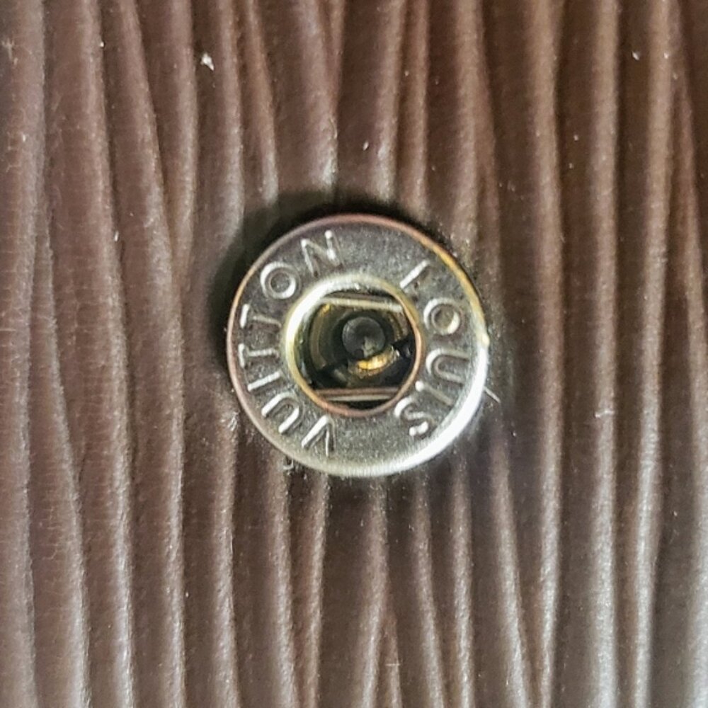 Louis Vuitton Brown Epi Leather Key Holder Case Pouch - Picture 10 of 16